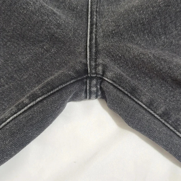 PacSun Mom Jean, Color Beverly Wash Size 28 - Picture 11 of 16